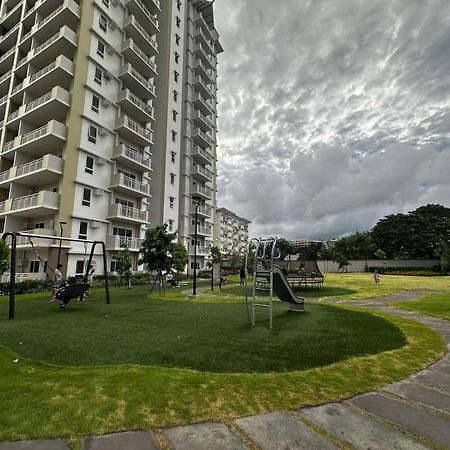 2 Bedroom Condo Unit Near Sm Bf & Naia At The Atherton By Dmci With 2 Balcony Paranaque City Ngoại thất bức ảnh