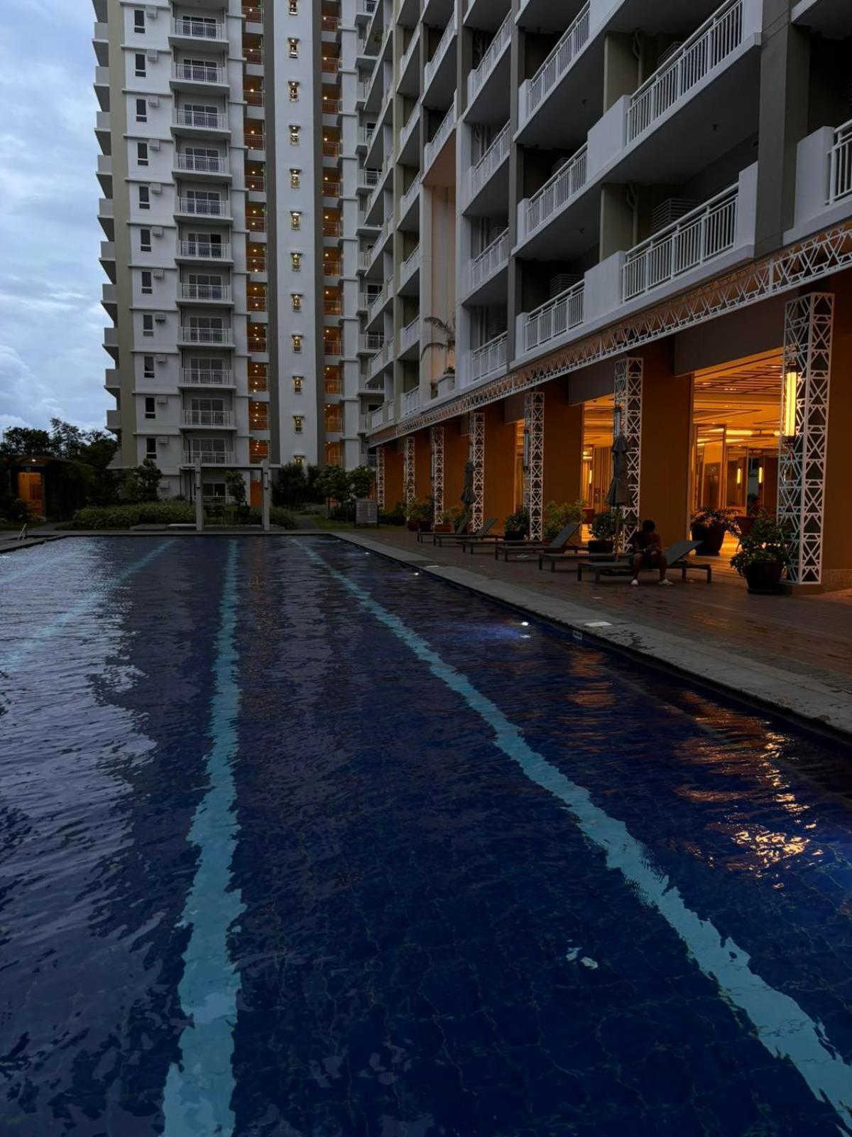 2 Bedroom Condo Unit Near Sm Bf & Naia At The Atherton By Dmci With 2 Balcony Paranaque City Ngoại thất bức ảnh