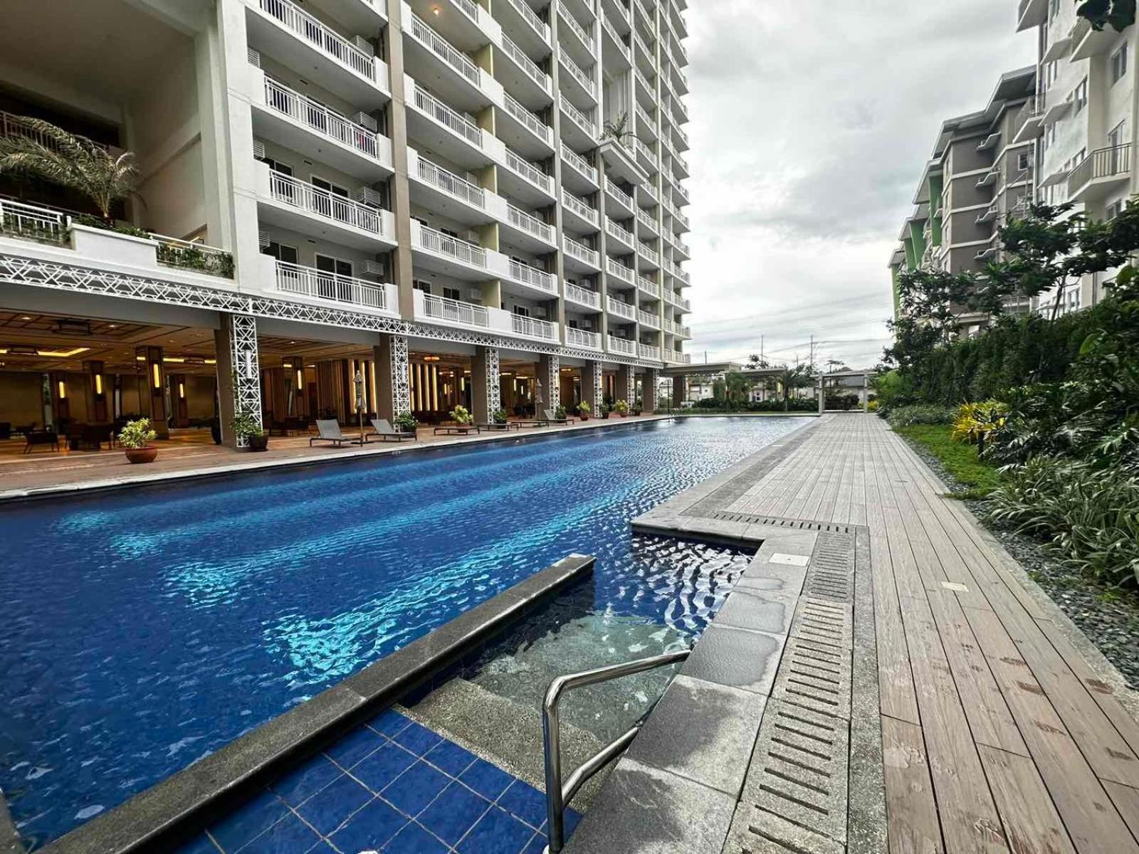 2 Bedroom Condo Unit Near Sm Bf & Naia At The Atherton By Dmci With 2 Balcony Paranaque City Ngoại thất bức ảnh