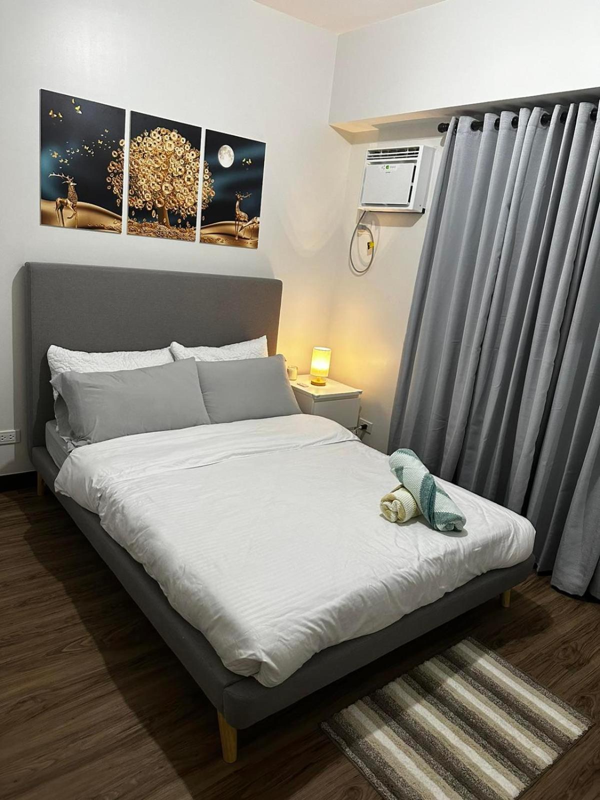 2 Bedroom Condo Unit Near Sm Bf & Naia At The Atherton By Dmci With 2 Balcony Paranaque City Ngoại thất bức ảnh