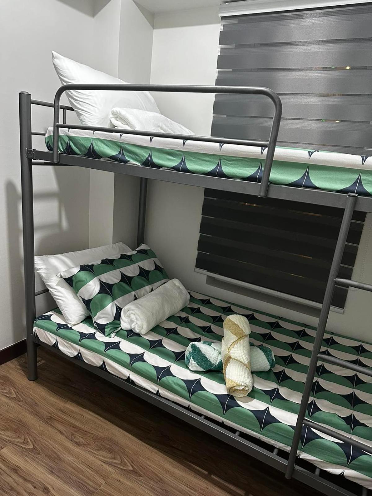 2 Bedroom Condo Unit Near Sm Bf & Naia At The Atherton By Dmci With 2 Balcony Paranaque City Ngoại thất bức ảnh