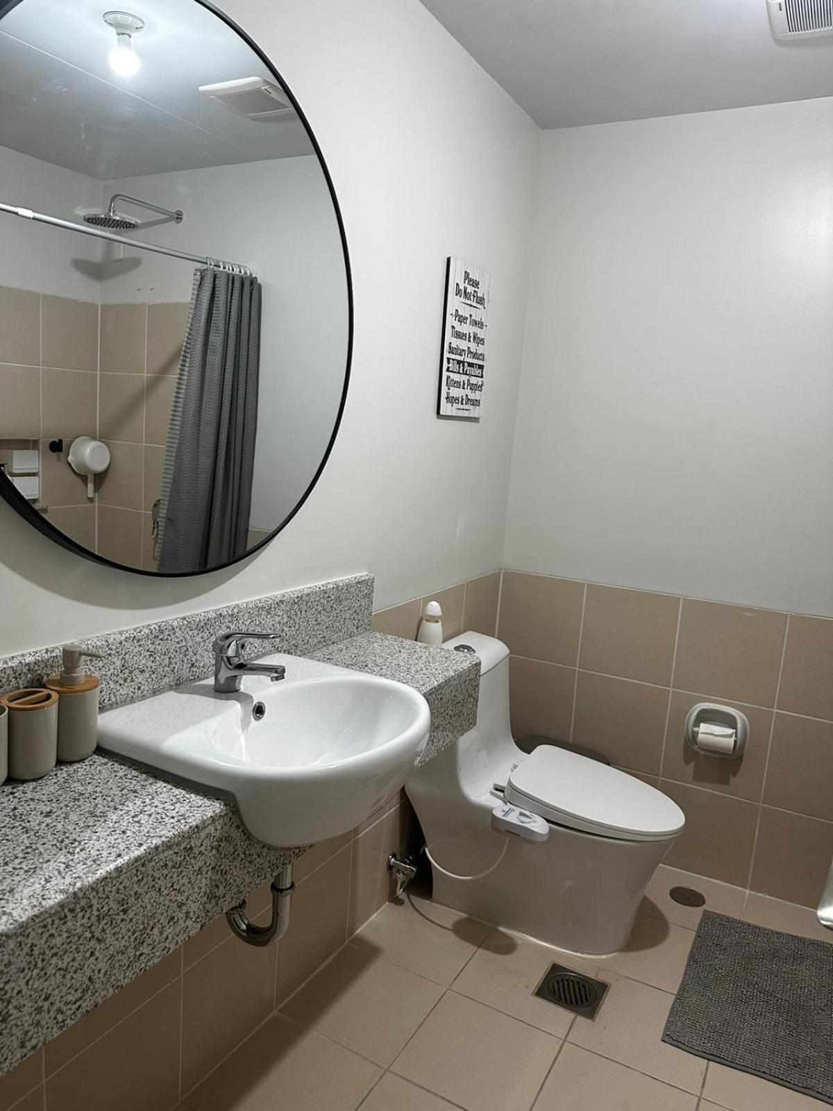 2 Bedroom Condo Unit Near Sm Bf & Naia At The Atherton By Dmci With 2 Balcony Paranaque City Ngoại thất bức ảnh