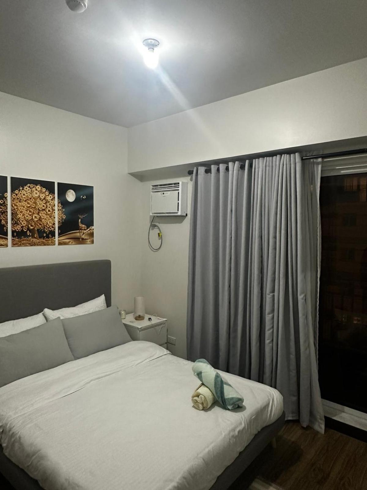 2 Bedroom Condo Unit Near Sm Bf & Naia At The Atherton By Dmci With 2 Balcony Paranaque City Ngoại thất bức ảnh